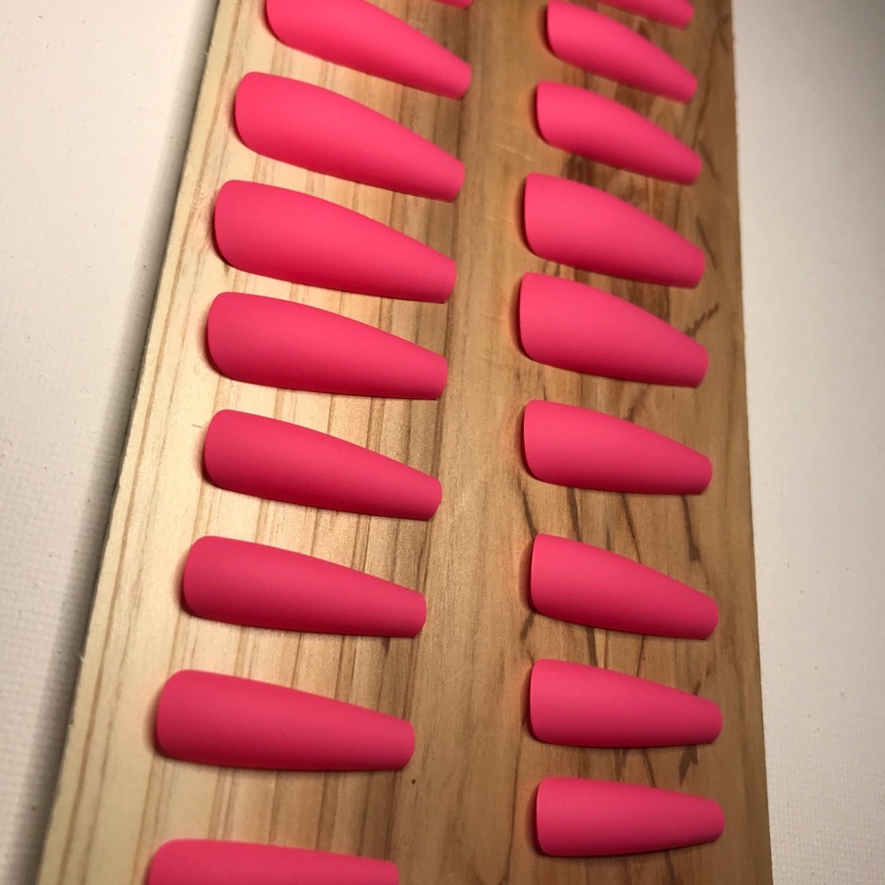 Pink Matte Press on nails